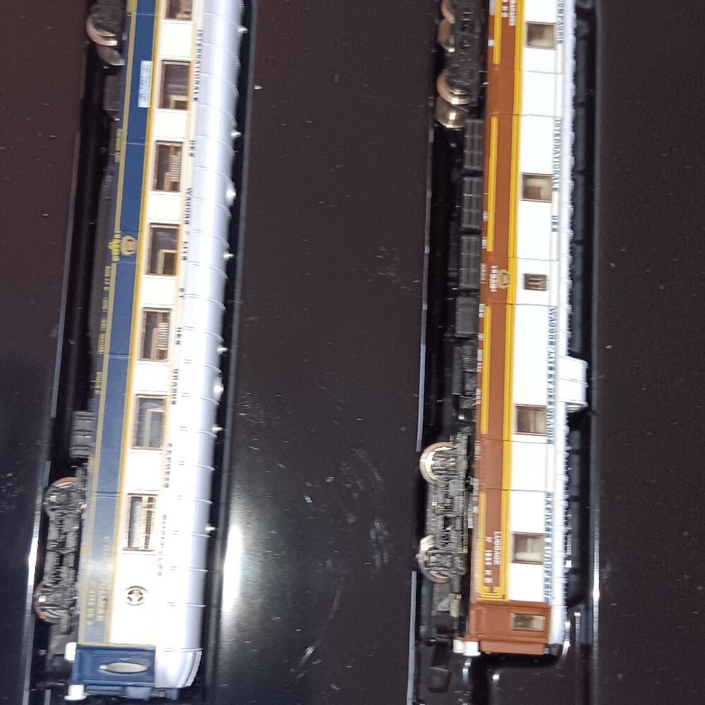 Train Set - Picture 4 of 4